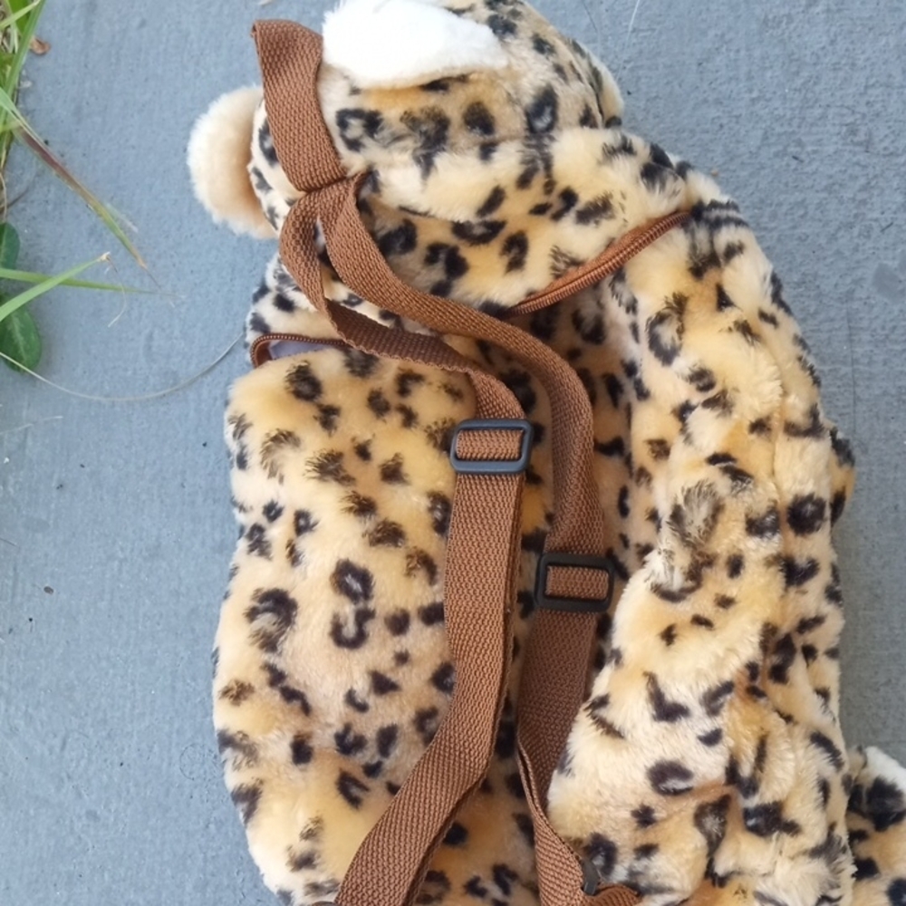 Leopard Plush Backpack - Picture 7 of 7
